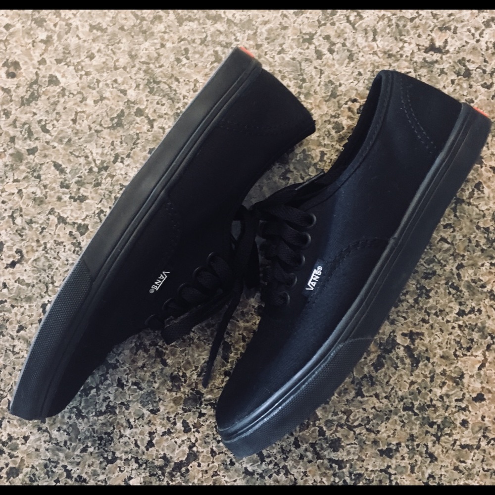 Vans Authentic LoPro Black/Black - Size 35